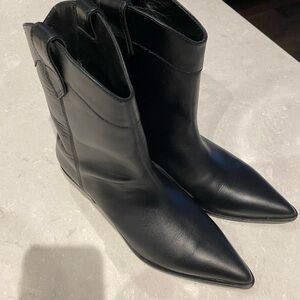 Poppy Barley leather boots, mid-calf, size 9, black, never worn